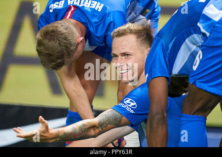 Deutsche Fußball, Berlin, 28. September 2018 Ondrej DUDA, Hertha 10 schießen Ziel für 2-0, Jubeln, Freude, Emotionen, feiern, lachen, Jubeln, Jubeln, reißt die Arme, ballte die Faust, Feiern, Feier, Hertha BSC Berlin - FC BAYERN MÜNCHEN - DFL-Bestimmungen verbieten die Verwendung von Fotografien als BILDSEQUENZEN und/oder quasi-VIDEO - 1. Deutsche Fussball Liga, Berlin, 28. September 2018, Saison 2018/2019, Spieltag 6 © Peter Schatz/Alamy leben Nachrichten Stockfoto