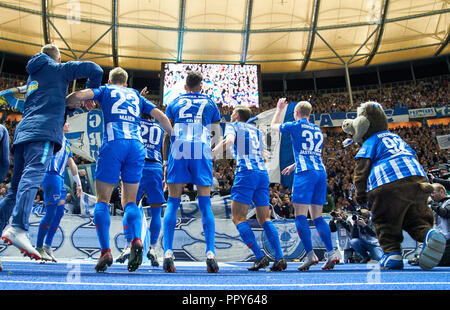 Deutsche Fußball, Berlin, 28. September 2018 Team Ondrej DUDA, Hertha 10 Jubel, Freude, Emotionen, feiern, lachen, Jubeln, Jubeln, reißt die Arme, ballte die Faust, Feiern, Feier, Hertha BSC Berlin - FC BAYERN MÜNCHEN - DFL-Bestimmungen verbieten die Verwendung von Fotografien als BILDSEQUENZEN und/oder quasi-VIDEO - 1. Deutsche Fussball Liga, Berlin, 28. September 2018, Saison 2018/2019, Spieltag 6 © Peter Schatz/Alamy leben Nachrichten Stockfoto