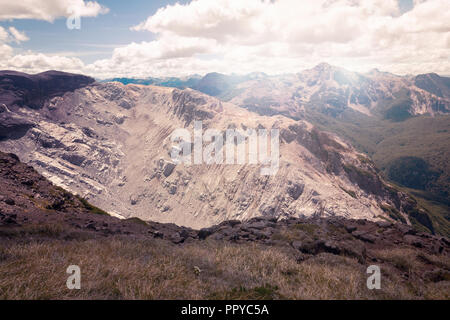 Blick auf den Berg (Vulkan) Tronador und Gletscher der Alerce und Castano Overa. Anden, Patagonien, Argentinien Stockfoto