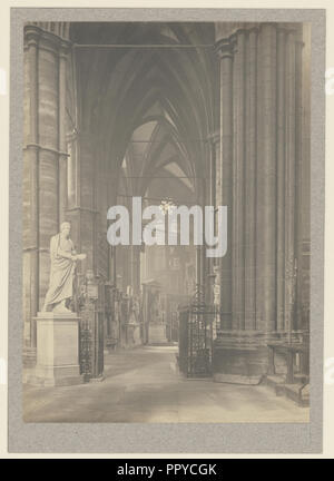 Westminster Abbey,Ambulanten nach Osten aus dem nördlichen Querschiff; Frederick H. Evans, Großbritannien, 1853 - 1943, 1911; Platin Stockfoto