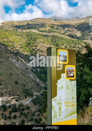 Anmelden, um Canillas de Acientuna, Mudejar route, Axarquia, Andalusien, Spanien Willkommen Stockfoto