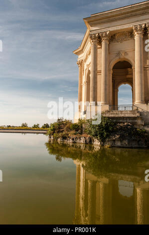 Das Château d'Eau (Wasserturm) auf dem höchsten Punkt der Stadt Montpellier, sobald das Wasser über ein Aquädukt erhalten. Stockfoto