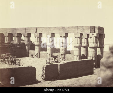 Temple de Louksour. Vue generale de Kolonnaden du Milieu Theben; Félix Bonfils, Französisch, 1831 - 1885, Theben, Ägypten; 1872 Stockfoto