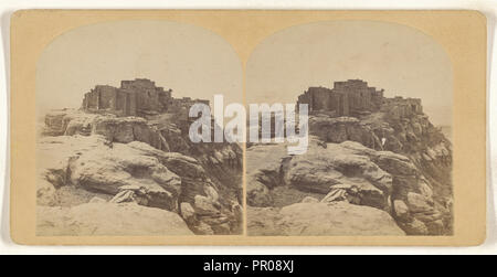 Walpi, Hopi Pueblo, Arizona; Amerikanische; ca. 1872; Eiklar silber Drucken Stockfoto