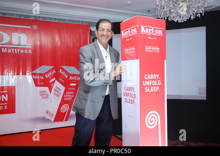 New Delhi, Indien. 27 Sep, 2018. Sudhakar Pai Vorsitzender & MD Kurl an während der Start der neuen Reihe von kurl auf Matratze in Neu Delhi am Donnerstag. Credit: Jyoti Kapoor/Pacific Press/Alamy leben Nachrichten Stockfoto