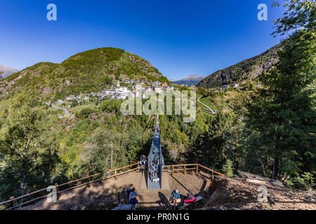 Tibetische Brücke "die Brücke in den Himmel "die höchsten in Europa. Stockfoto