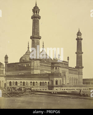 Moschee in Asophoo Emambara Dowlah's, jetzt als Krankenhaus; Felice Beato, 1832-1909, Lucknow, Uttar verwendet Stockfoto