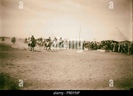 Beduinische Hochzeit Serie. Montiert Beduinen Racing. 1921, Jordanien Stockfoto