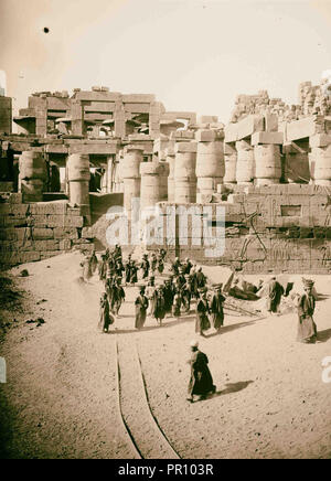 Ägyptische Ansichten; Karnak. Im Großen Tempel des Ammon. 1900, Ägypten, Karnak Stockfoto