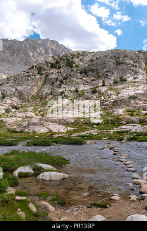 Evolution Lake Einlass. John Muir Trail/Pacific Crest Trail; Sequoia Kings Canyon Wilderness; Kings Canyon National Park; Berge der Sierra Nevada, Calif Stockfoto