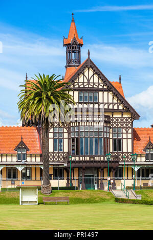 Tudor Stil Rotorua Museum und den Government Gardens, Rotorua, North Island, Neuseeland, Pazifische Stockfoto