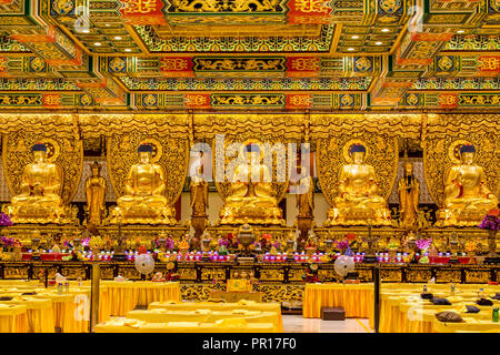 Grand Hall von Zehn Tausend Buddhas am Big Buddha und Po Lin Kloster, Lantau Island, Hongkong, China, Asien Stockfoto