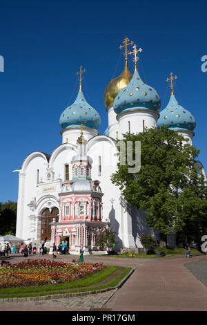 Heilige Mariä-Entschlafen Kathedrale, der Heiligen Dreifaltigkeit, Hl. Sergius Lavra, UNESCO-Weltkulturerbe, Sergiev Posad, Russland, Europa Stockfoto