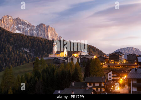 Colle Santa Lucia in den Dolomiten, Belluno, Venetien, Italien, Europa Stockfoto