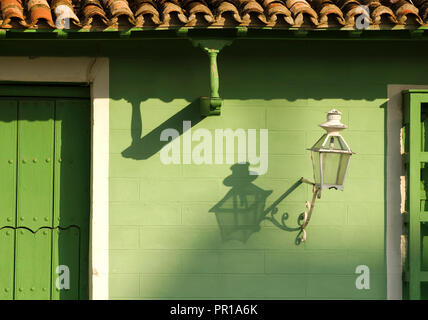 Grüne Fassade eines traditionellen Haus in Trinidad Kuba Stockfoto