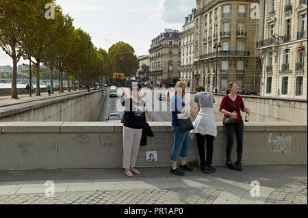 Pont de l'Alma in Paris, Frankreich. Waren Diana, Prinzessin von Wales war in einem tödlichen Autounfall beteiligt. Stockfoto