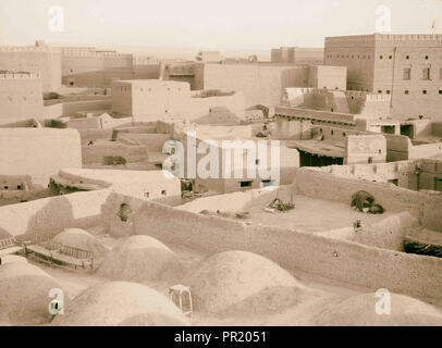 Irak. Arbela. (Erbil). Zentrum von Ishtar Kult in assyrischer Zeit, 2200 v. Chr., die den Ausblick auf die Stadt. Die ältere Stadt innerhalb der Stadt Stockfoto
