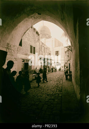 Arabische Fabriken und allgemeine Verbesserungen in Nablus, Naher Osten. Die neue Moschee. , Anbauteile innen Altstadt Stockfoto