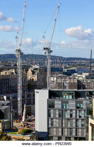 Krane über den St James Centers und Sanierung stehen, Edinburgh, Schottland Stockfoto