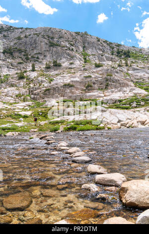 Evolution Lake Einlass. John Muir Trail/Pacific Crest Trail; Sequoia Kings Canyon Wilderness; Kings Canyon National Park; Berge der Sierra Nevada, Calif Stockfoto