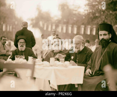 Irak. (Mesopotamien). Feier des Irak Mitglied des Völkerbundes, Oktober 6, 1932. Bagdad. Maronitische Bischof Stockfoto