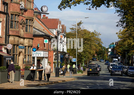 Alderley Edge, Cheshire, England. Grad II Barclays Bank Die Bank ursprünglich für die Union Bank gebaut wurde und von Percy Worthington konzipiert Stockfoto