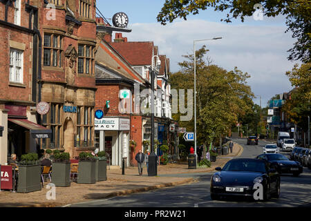 Alderley Edge, Cheshire, England. Grad II Barclays Bank Die Bank ursprünglich für die Union Bank gebaut wurde und von Percy Worthington konzipiert Stockfoto