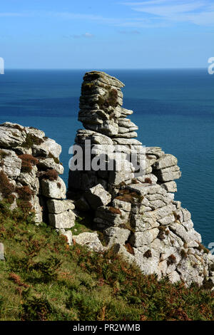 Steinerne Ruinen auf Lundy Island Großbritannien Stockfoto