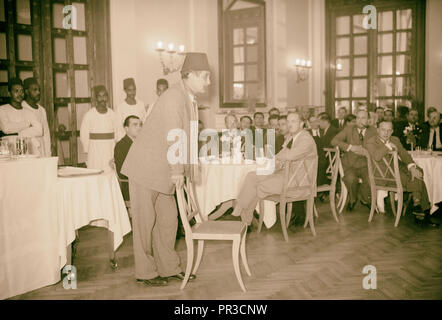 Die Rezeption im King David Hotel, Okt. 16, '40 für Ägypter Ibrahim el-Mazuri &. Tabelle Gruppe hören [zu Mann] eine Rede Stockfoto