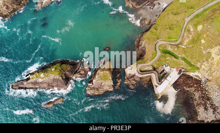 Erstaunlich Drone Blick über Dunquin Pier an der Westküste von Irland Stockfoto