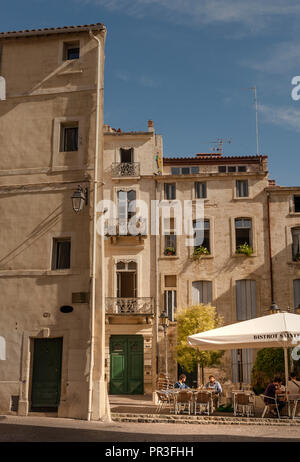 Bistro am Ort Sainte-Anne Sainte-Anne im alten Herzen von Montpellier, Frankreich Stockfoto