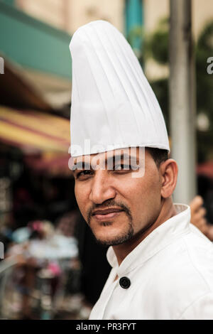 Portrait der Malaysischen Küchenchef Restaurant in Kuala Lumpur, Malaysia Stockfoto