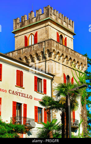 Ascona, Schweiz - 23 August 2016: Alte Gebäude an das luxuriöse Resort in Ascona am Lago Maggiore, Kanton Tessin, Schweiz. Stockfoto