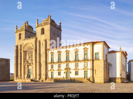 Die Kathedrale von Porto, Se Porto oder Kathedrale der Himmelfahrt Mariens im historischen Zentrum der Stadt. Porto, Portugal