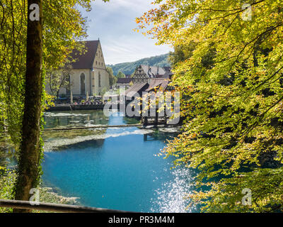 Die gut "blautopf" in Blaubeuren, Deutschland Stockfoto