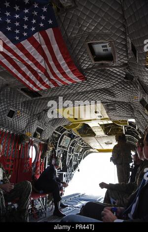 Us-Verteidigungsminister James N. Mattis Abfahrt Kabul, Afghanistan, Sept. 7, 2018. Mattis met mit Unterstützung der afghanischen und der Koalition während der zuvor nicht angekündigten Besuch in diesem Land. Stockfoto