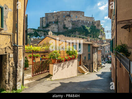 Subiaco (Italien) - ein wenig charmante mittelalterliche Stadt auf dem Berge Simbruini in Metropolitan City Gegend von Rom Stockfoto