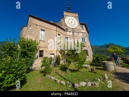 Subiaco (Italien) - ein wenig charmante mittelalterliche Stadt auf dem Berge Simbruini in Metropolitan City Gegend von Rom Stockfoto