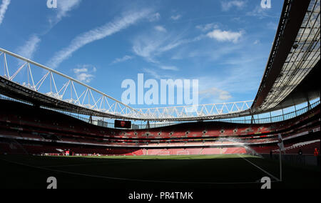 Eine allgemeine Ansicht des Stadions während der Premier League Spiel zwischen Arsenal und Watford im Emirates Stadium am 29. September 2018 in London, England. (Foto durch Arron Gent/phcimages.com) Stockfoto