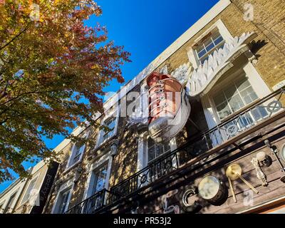 London, Großbritannien. 29. September 2018. Herbst Sonne in Camden Lock Credit: Dinendra Haria/Alamy leben Nachrichten Stockfoto