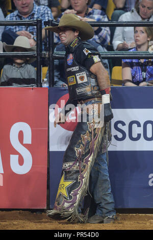 Fairfax, Virginia, USA. 22 Sep, 2018. FABIANO VIEIRA winces in Schmerzen während der ersten Nacht der Konkurrenz an EagleBank Arena in Fairfax, Virginia. Credit: Amy Sanderson/ZUMA Draht/Alamy leben Nachrichten Stockfoto