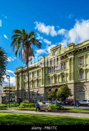 Maldonado National College, Balboa Park, Riobamba, Provinz Chimborazo, Ecuador Stockfoto