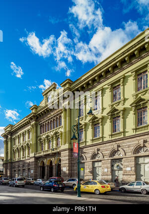 Maldonado National College, Balboa Park, Riobamba, Provinz Chimborazo, Ecuador Stockfoto