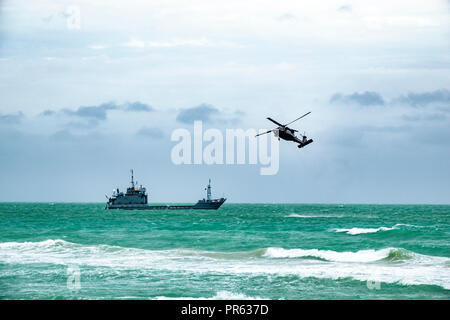 Miami Beach, Florida, National Salute to America's Heroes Air & Sea Show, Sikorsky MH-60G/HH-60G Pave Hawk Helikopter mit zwei Turbowellen, Atlantic OCE Stockfoto