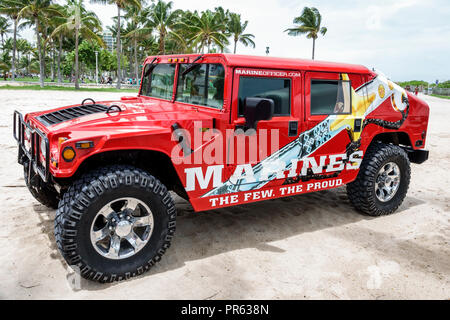 Miami Beach, Florida, National Salute to America's Heroes Air & Sea Show, Hummer, Marines, FL180527214 Stockfoto