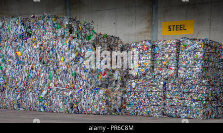 Bearbeitet den Müll bei Recycling Anlage, Wallasey, Großbritannien Stockfoto