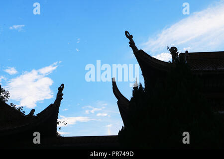 Ein chinesischer Tempel bei Sonnenuntergang Stockfoto