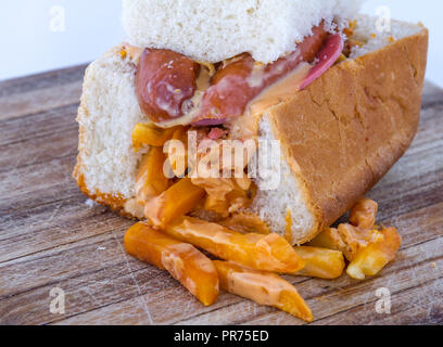 Kota - eine grundlegende Südafrikanischen beliebte billige Gemeinde Street Food Bild mit Kopie Raum im Querformat. Stockfoto