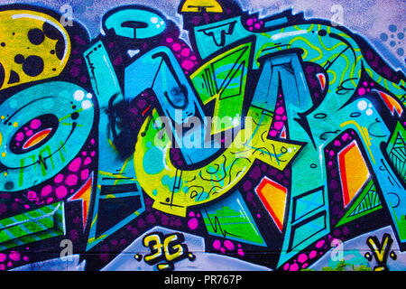 Detail einer bunten Graffiti an der Wand, abstrakten Hintergrund Stockfoto