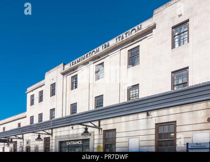 Royal Leamington Spa Bahnhof, Art-Deco-Design Stockfoto